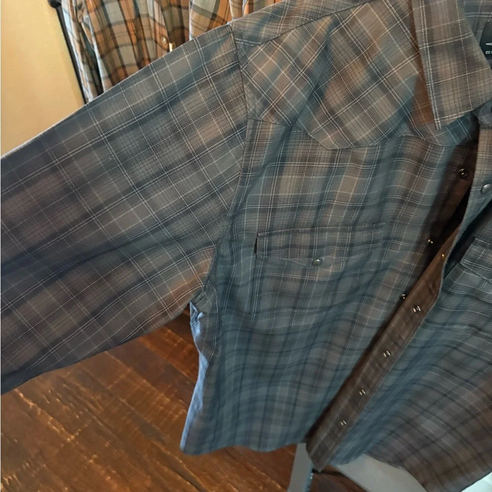 Filson Gray Plaid Casual Western Button-Down Shirt - Picture 3 of 5